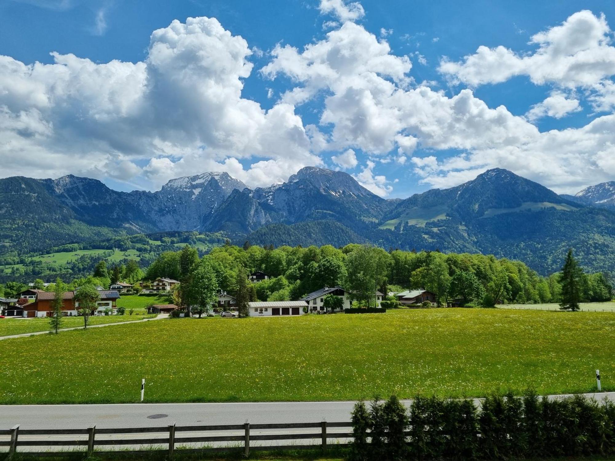 Exklusive Fewo Drachleck Mit 3 Schlafzimmern & Panoramabergblick In Bester Lage Schoenau am Koenigsee Luaran gambar